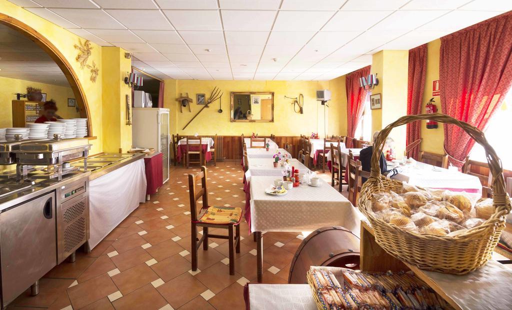 Hotel Antic La Cortinada Exterior photo